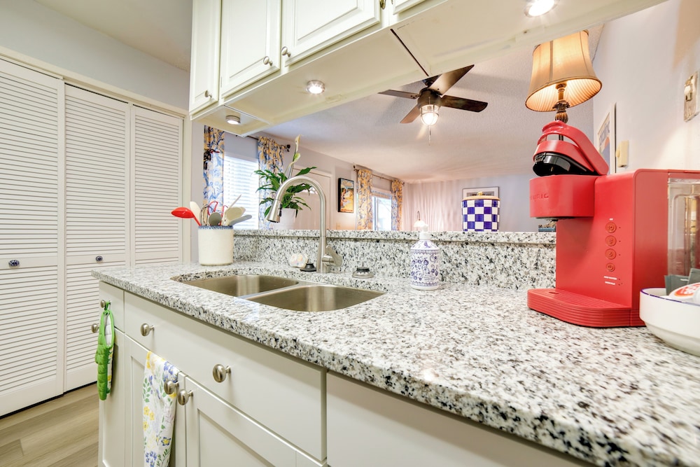 1 Mi to Reno-sparks: Home in Family-friendly Area!
