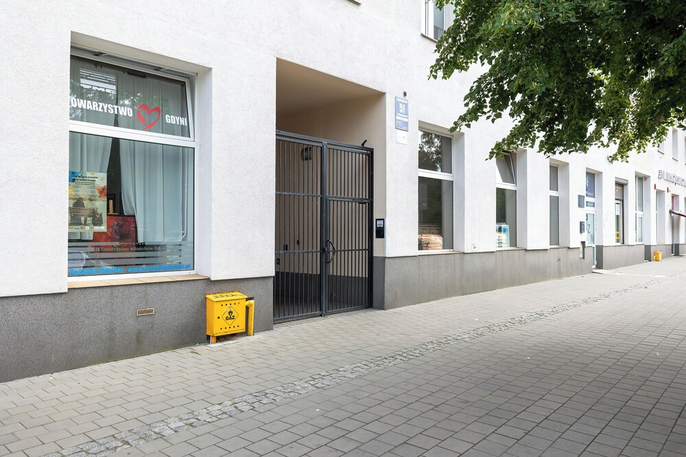 Gdynia Downtown Apartment by Renters view 3