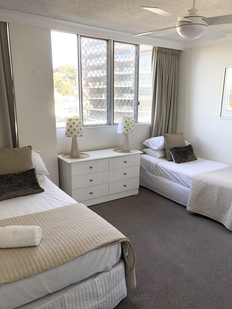 Oceania Beachside Holiday Apartments view 4