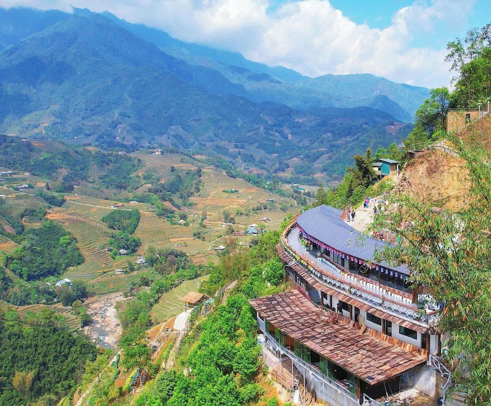 Sapana Mountain Retreat