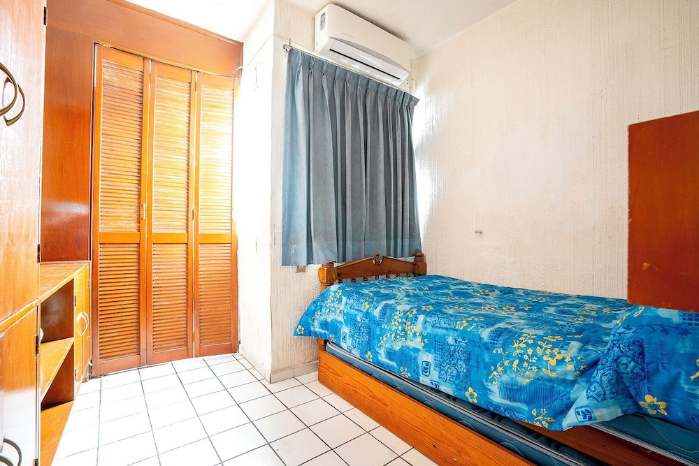 Playa Azul Apt with Sea views & Pool