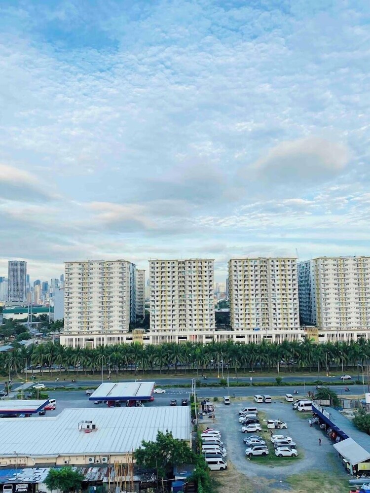 Shore 2 Tower 1 Unit 1121