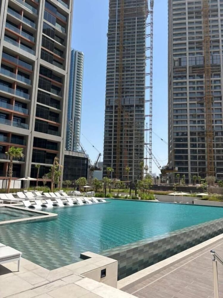 Sky Burj Khalifa View