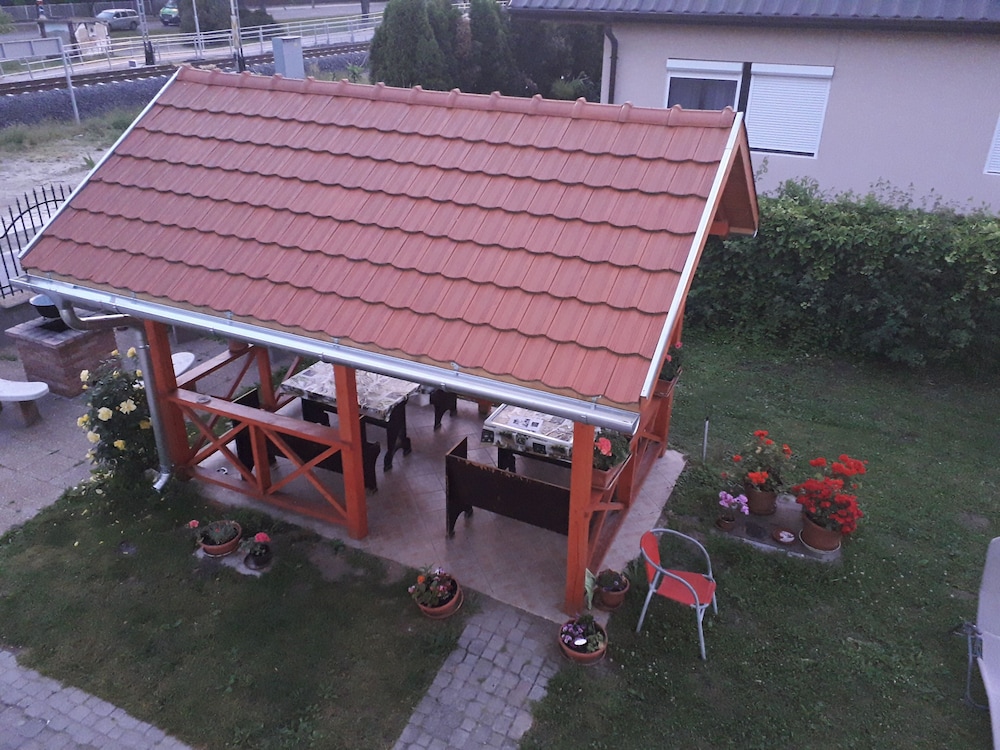 Photo 29