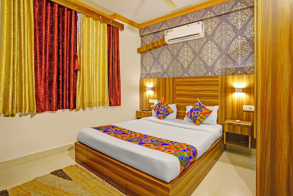 Fabhotel Tranquil Inn