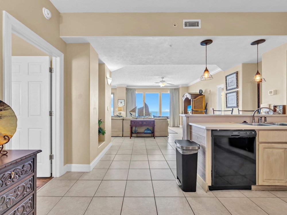 Gulf Crest 2105b