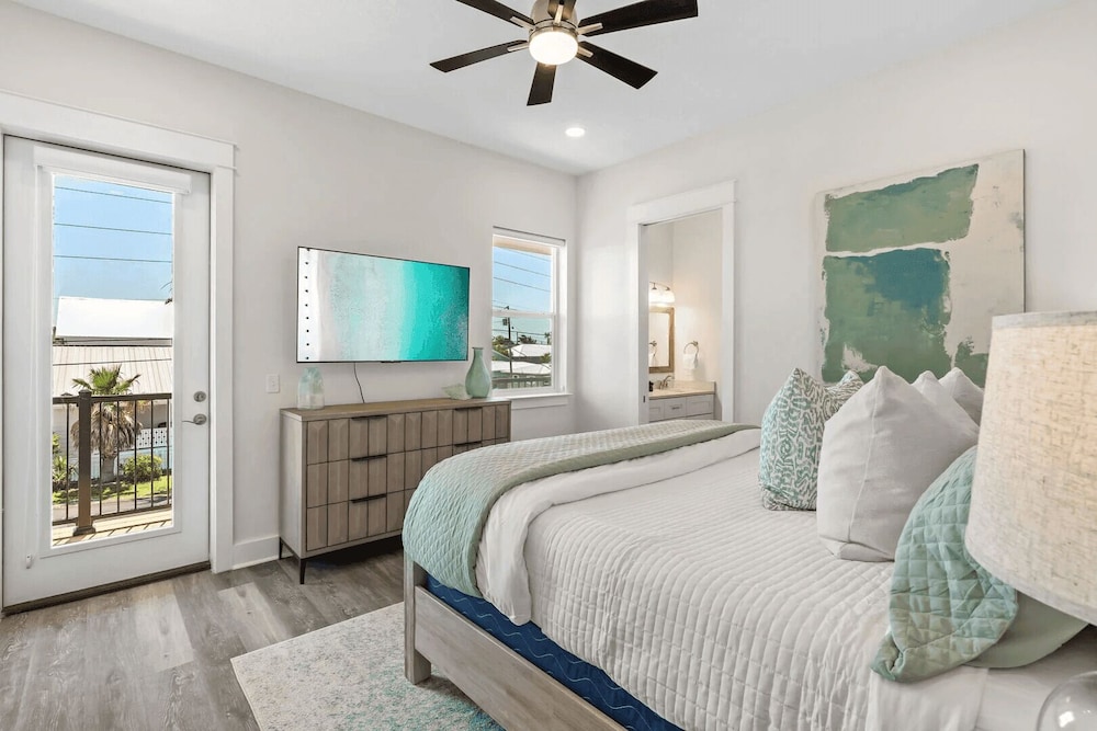 Wanderlust by Avantstay Walk to Beach + Pool New Construction