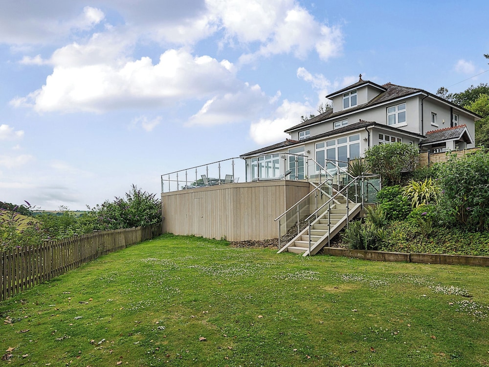 Mallacleave House