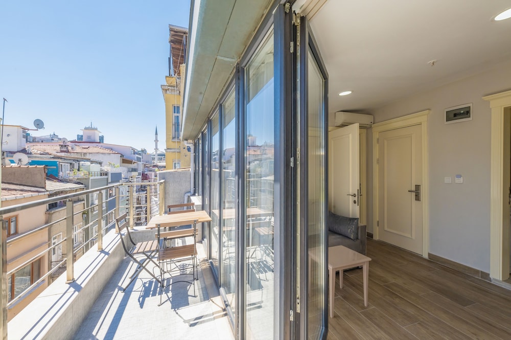 Taksim Peri Suit - Image 18