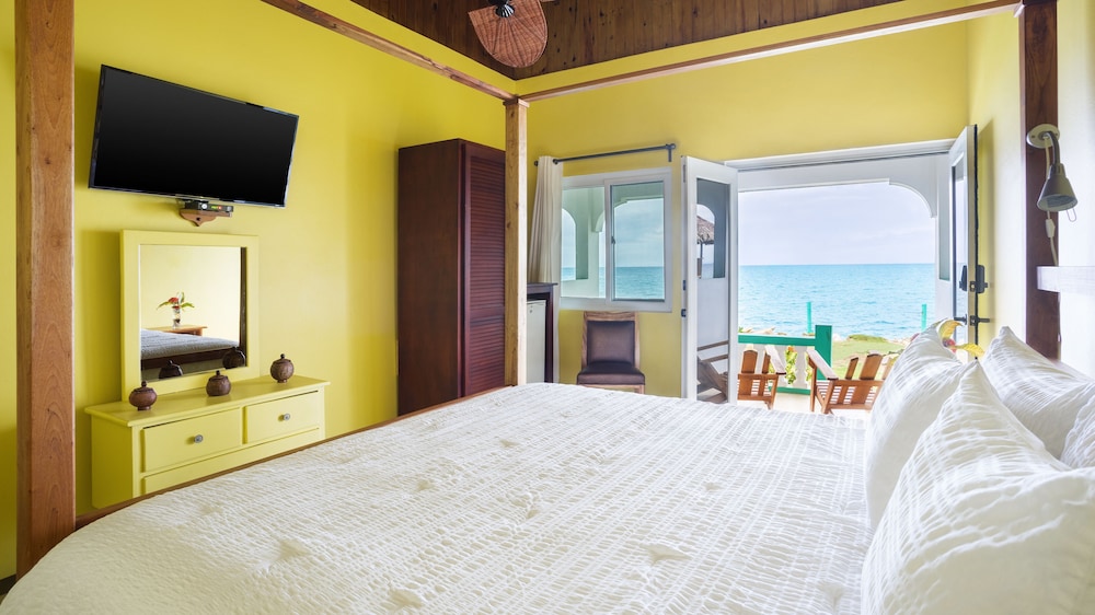 Luna Sea Inn