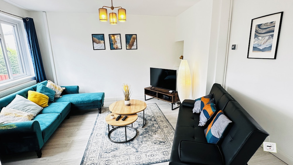 Pengam House