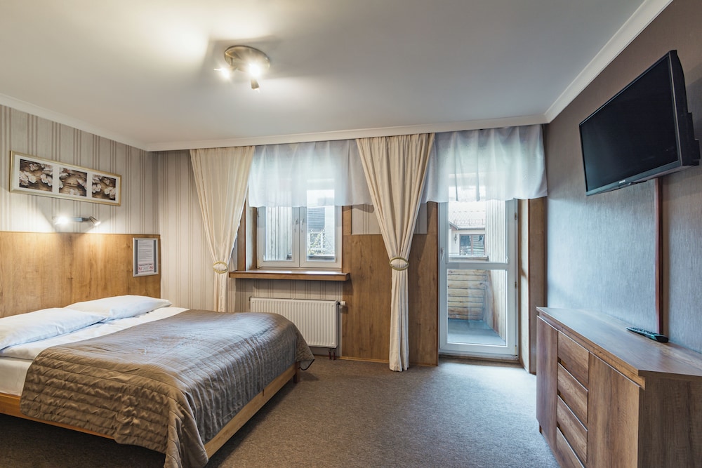 Guest Rooms and Family Apartments view 2