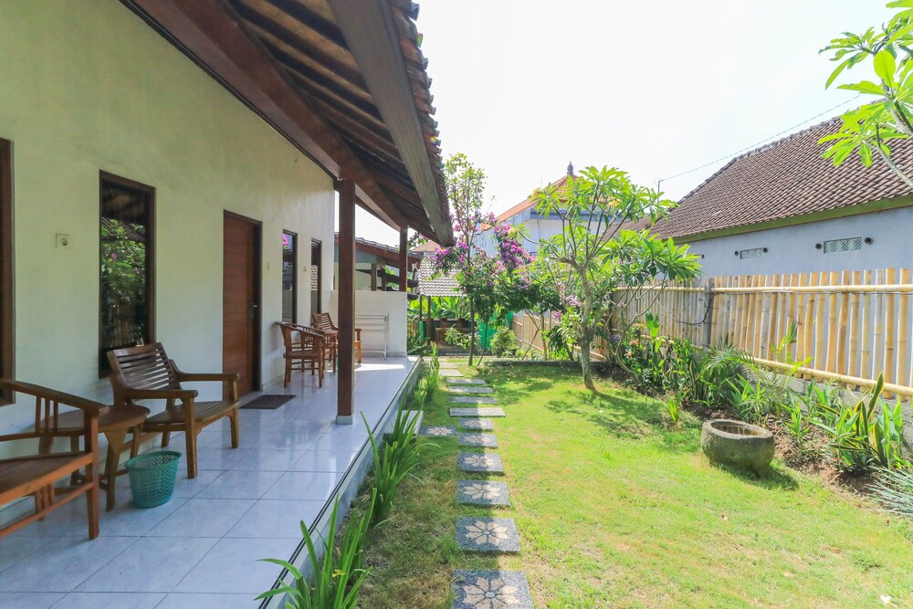 Kompyang Rai Guest House view 2