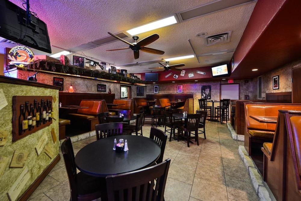 Budget Inn and Suites