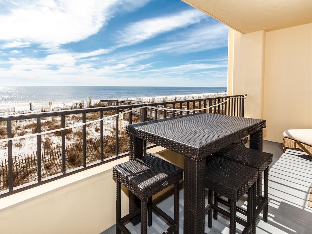 Surf Dweller 205 - Seaspray Getaway