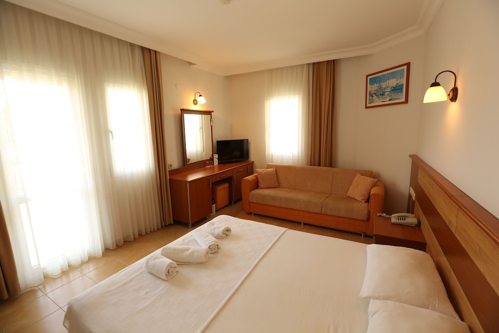 Mavruka Hotel - Image 44