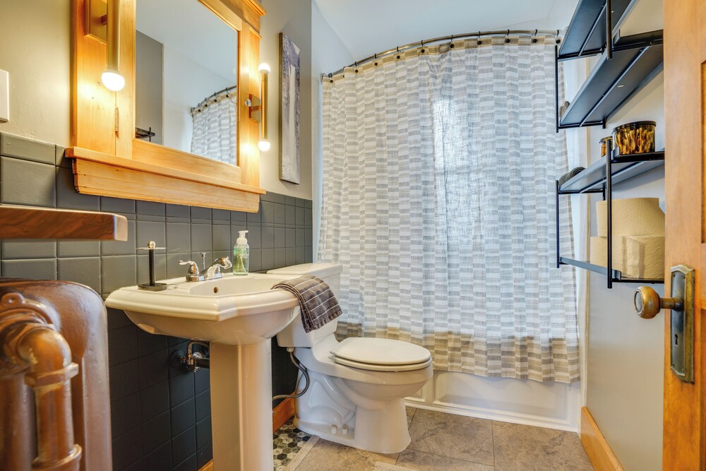 1 Mi to Como Park: Wfh-friendly Saint Paul Duplex!