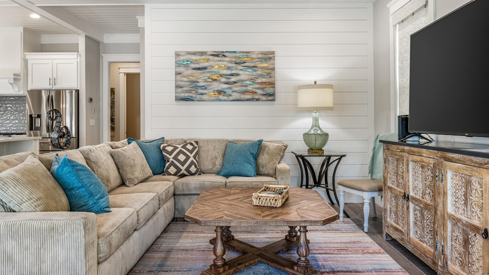 Beach Hangar by Southern Vacation Rentals