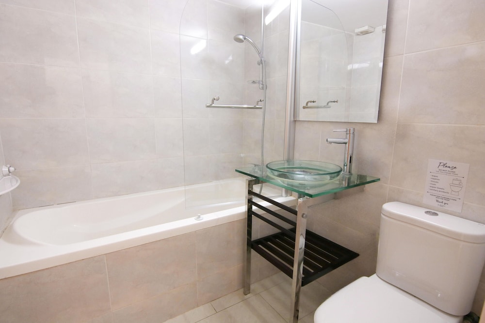Phaedrus Living Beachfront Villa Riva