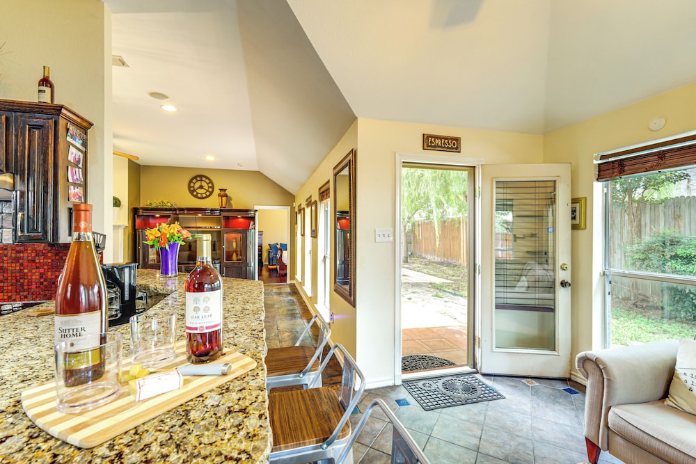 DFW Fun Awaits: Family Home in Crowley!