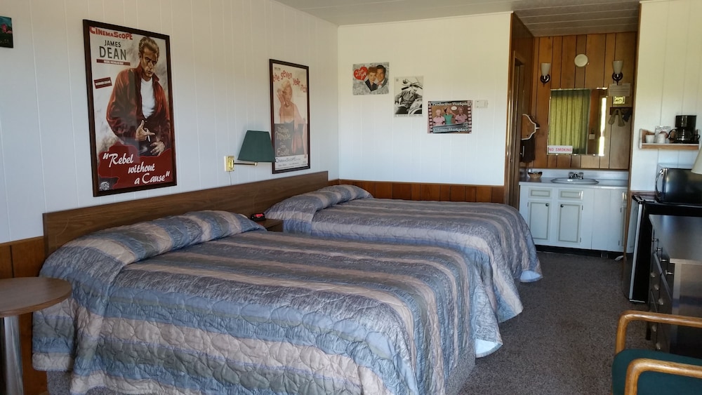 Drake Motel