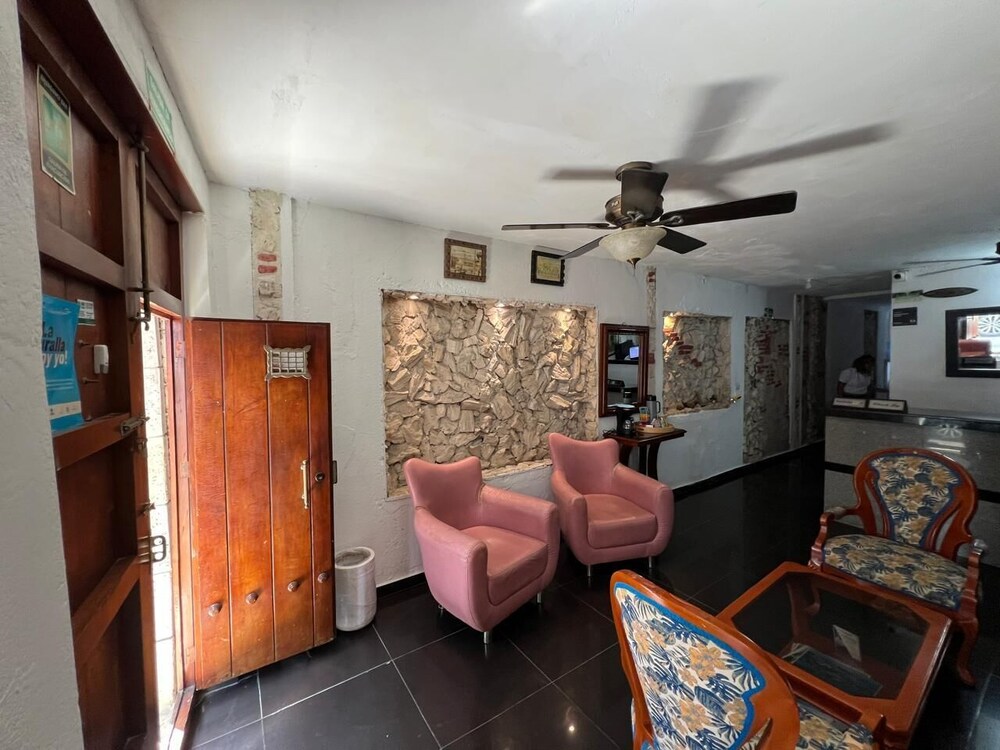 HOSTAL CASA DE LAS AMERICAS