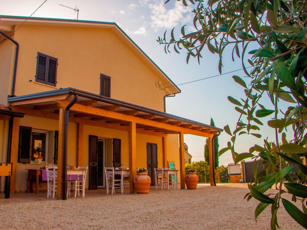 Farmhouse Tent in Fermo Near Adriatic Sea view 3