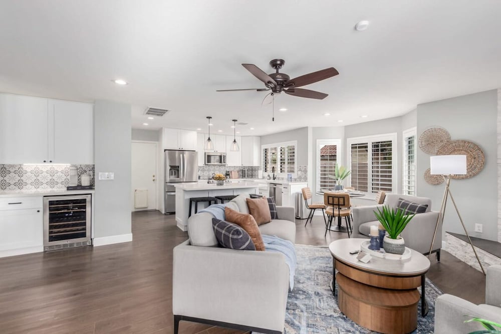Greenway Park Retreat Al-fresco Living Heated Pool