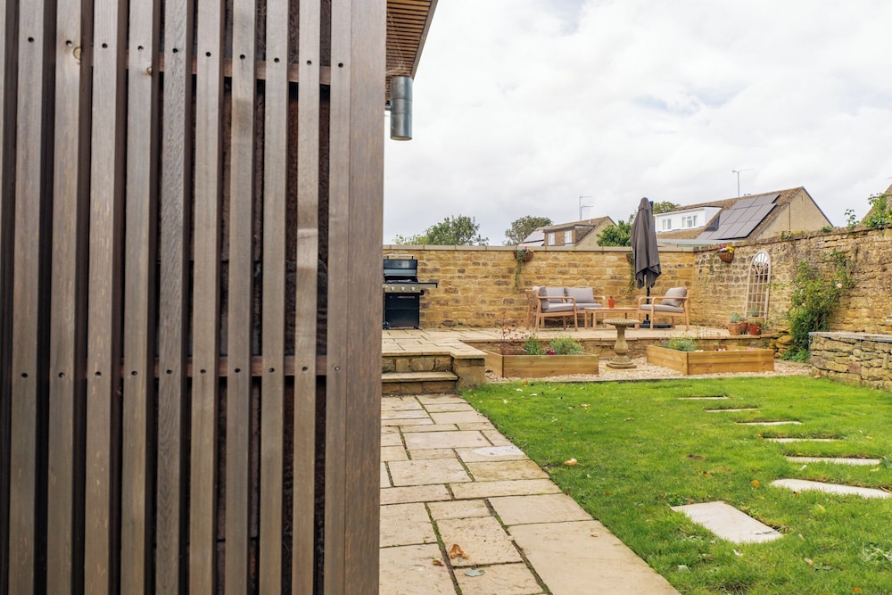 Historic 3 BD Cottage in the Cotswolds