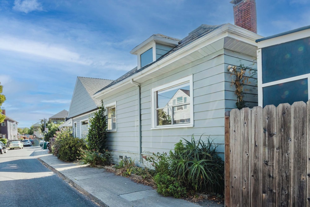 Allura Oakland Your Private Sanctuary in the City