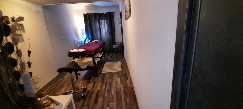 Photo 31