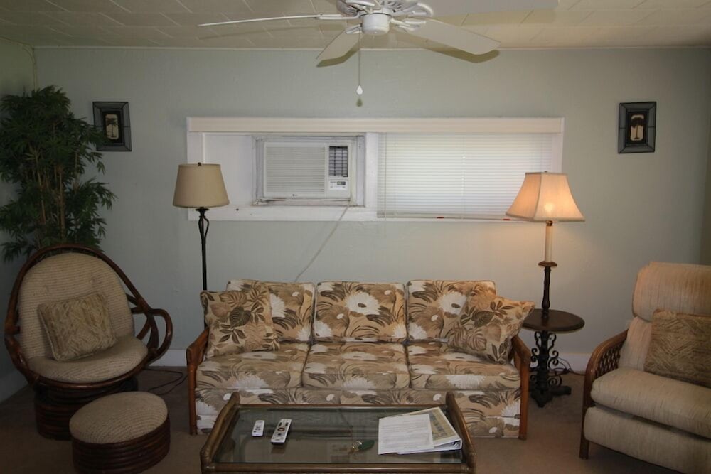 Indian River Lagoon Waterfront Cottages
