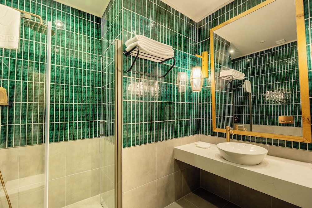 Belmondo Süitler - Image 146