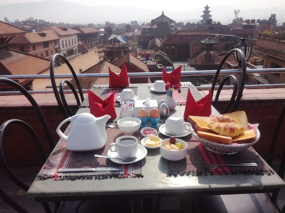 Khwapa Chhen Guest House and Restaurant