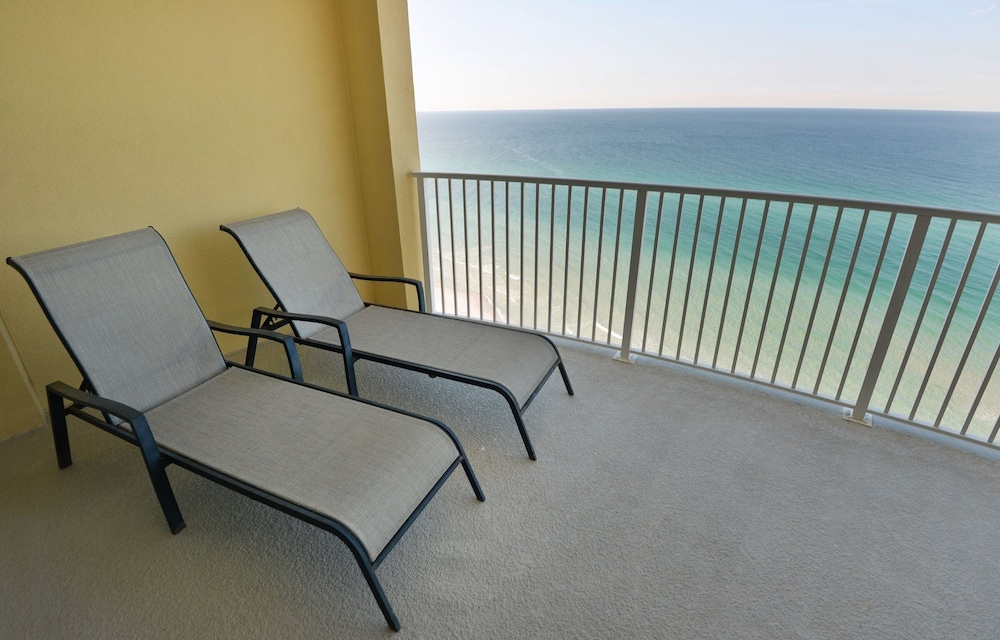 Emerald Isle 1609 2 Bedroom Condo