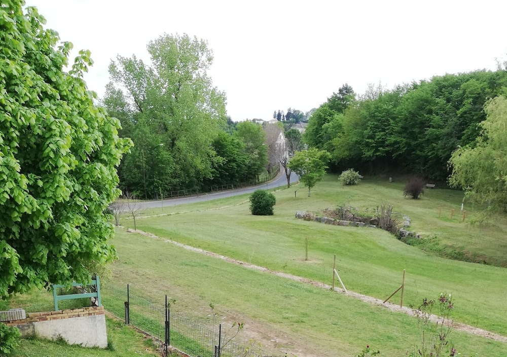 Photo 47