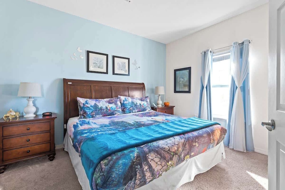 Cozy 4BR Retreat Near Orlando Attractions
