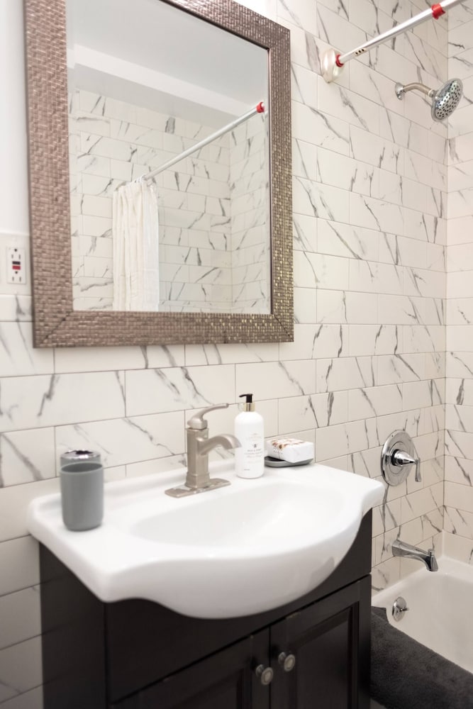 Lovely 4 Br Apt - 2 Blocks To Central Park West