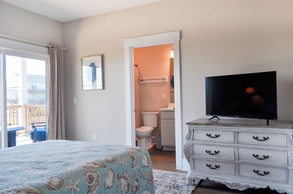 Family Tides by Topsail Realty