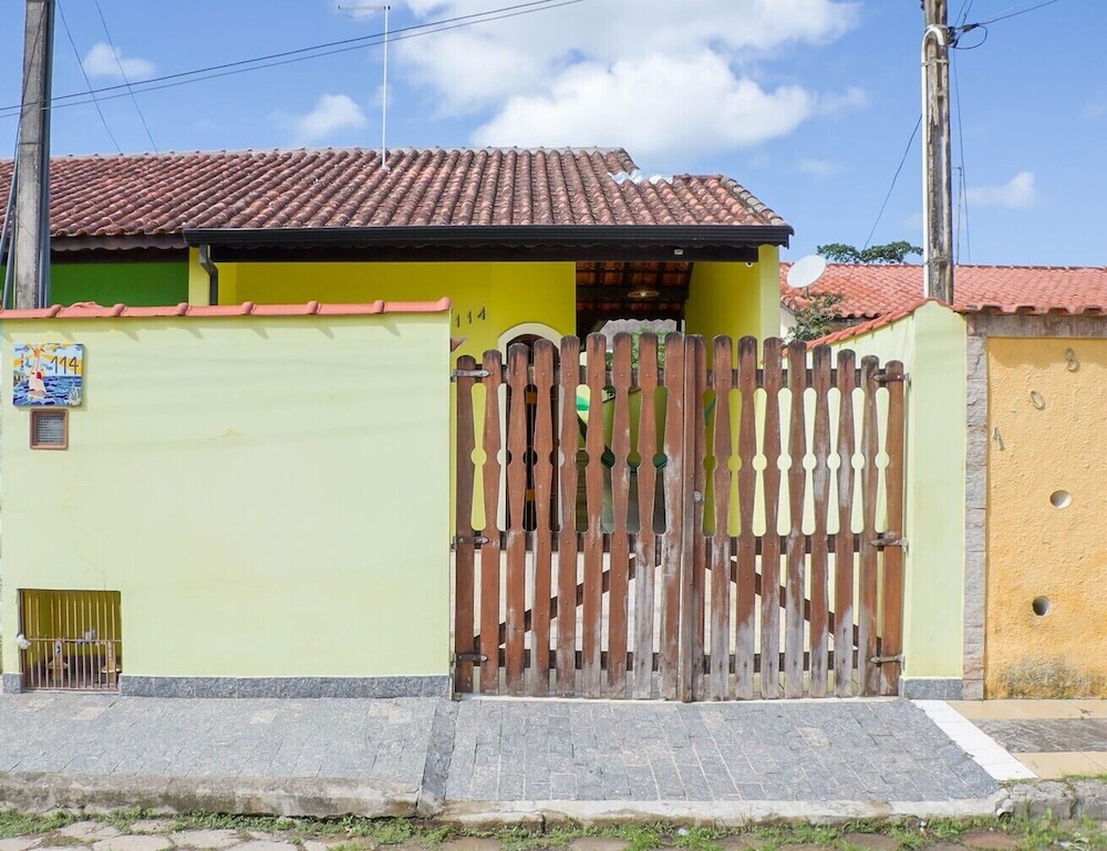 Casa com Wifi e Churrasq a 500m da Praia de Suar o