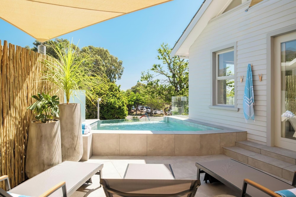 6bed Villa by Camps Bay Beach Seven the Drive