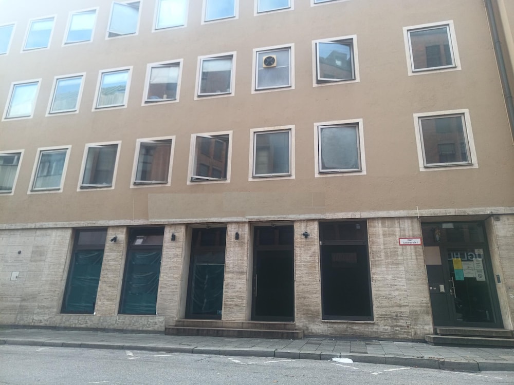 2-Rent Group Hostel Zimmer&Apartments GKP2