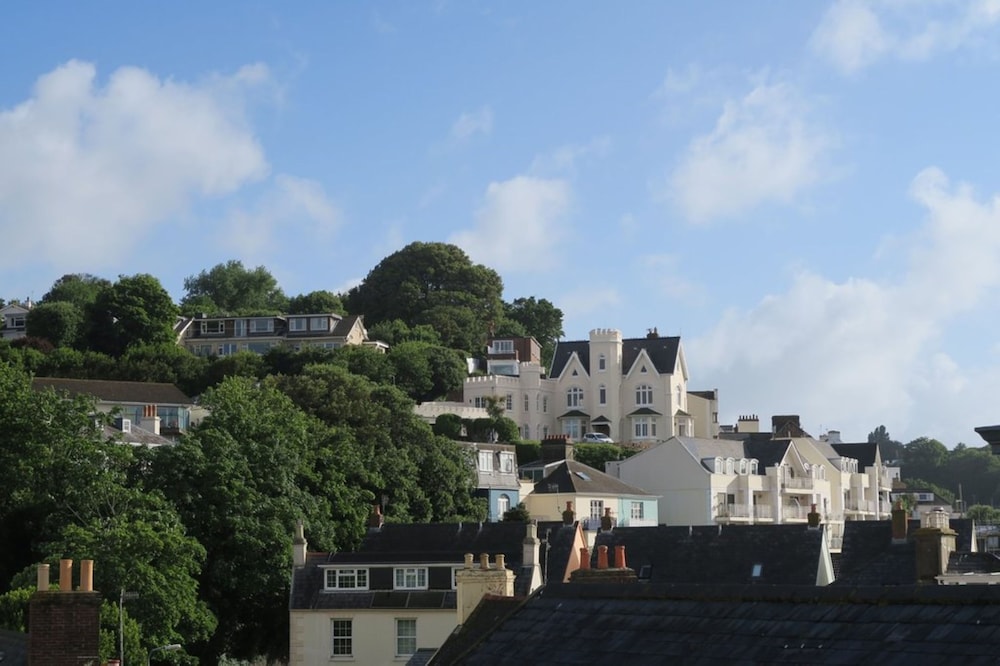 Sarum Hotel