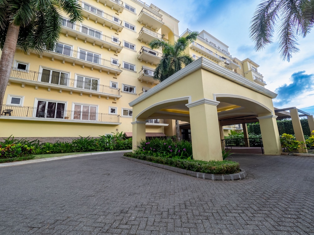 Acqua Residences