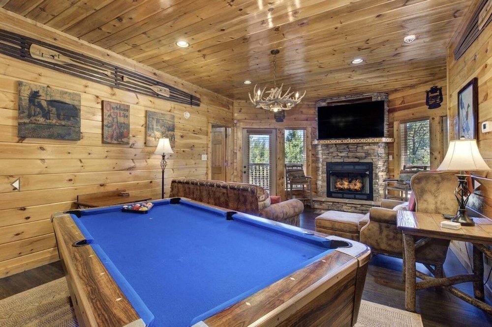 Knotty But Nice 4 Bedroom Home