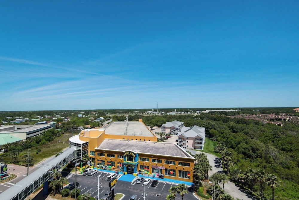 Anchor's Way! Come Visit Our Beautiful 2 BR, 2BA Oceanfront Retreat! Sleeps 6!
