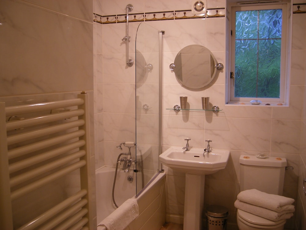 Gateshead Vacations - Heathfield Place - Property Image 8