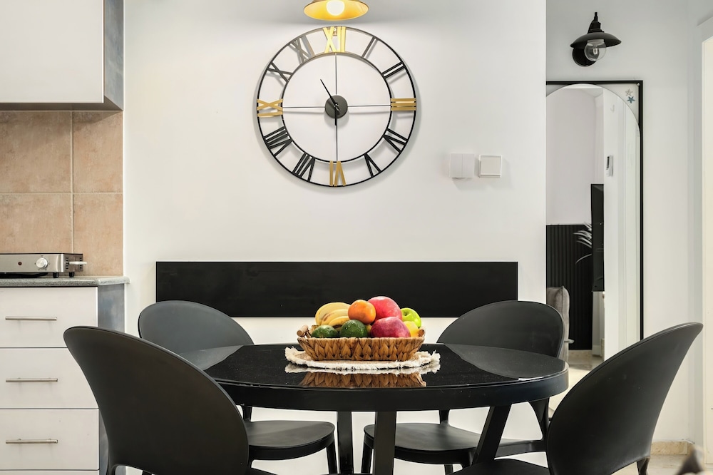 Royal Park Apt Resort by Sea N Rent