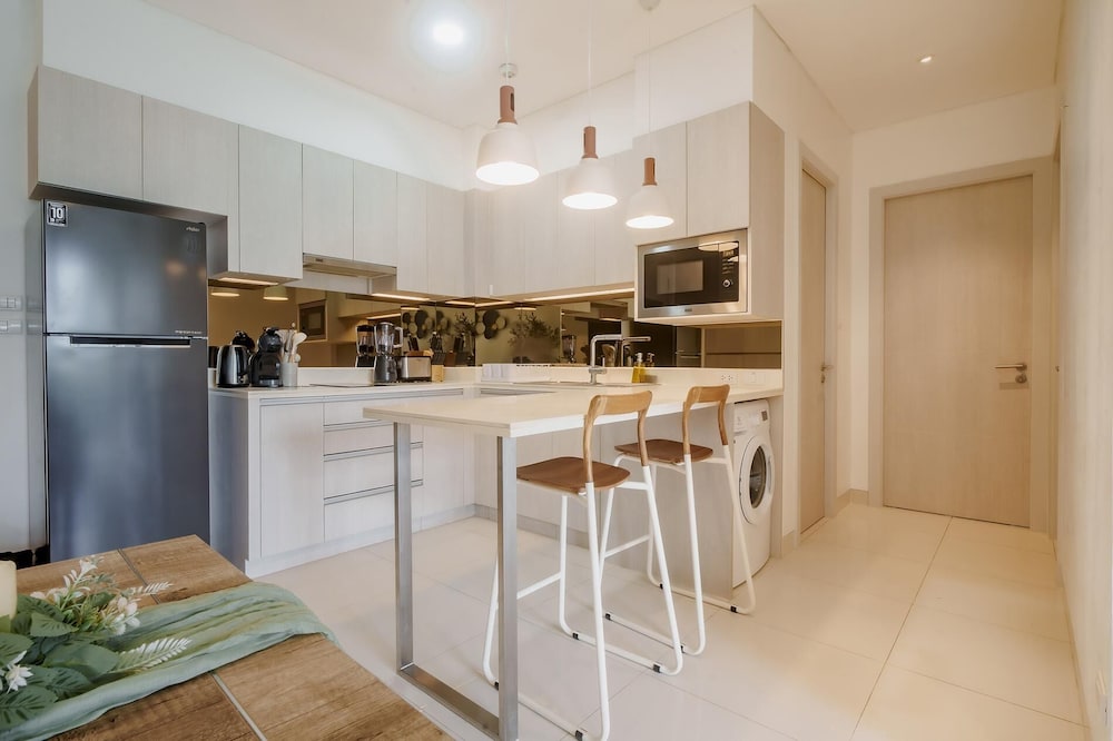 Cassia Exclusive Lake View Condo, Bang Tao Beach