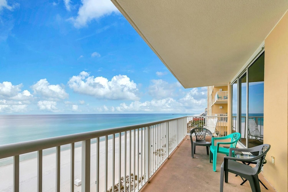 Majestic Beach Towers 2-801